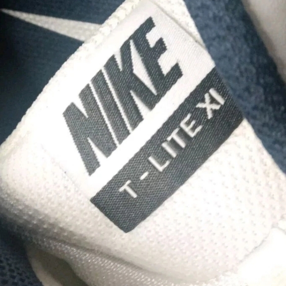 Nike T-Lite 11 Shoes Men's Size 8.5 White~Black - Picture 7 of 8